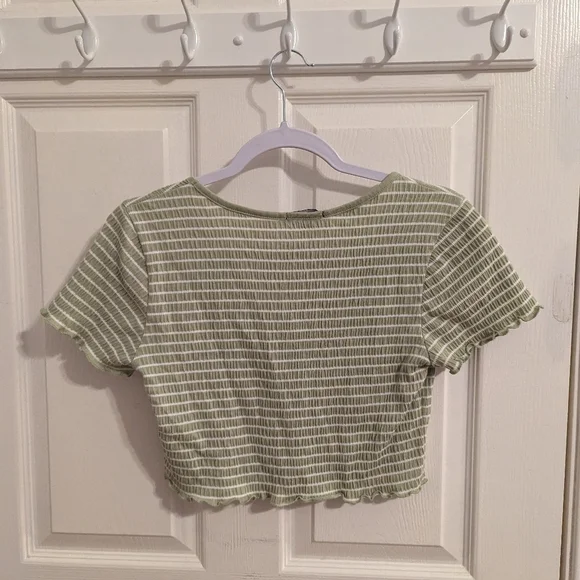 5/$20🩵 Ambiance Girl's Half Shirt - Picture 5 of 7